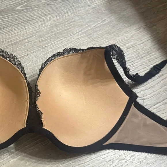 Victoria's Secret Black Lace Push-Up Bra 34E - Picture 6 of 11